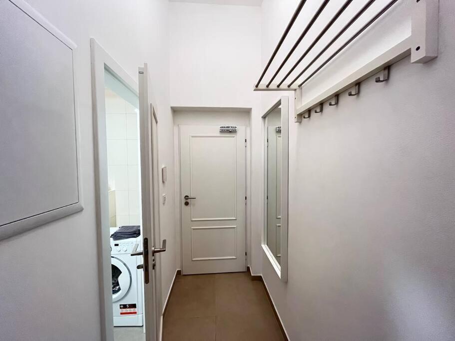 Cosy On Metro Muzeum - Grand Canyon Apartamento
